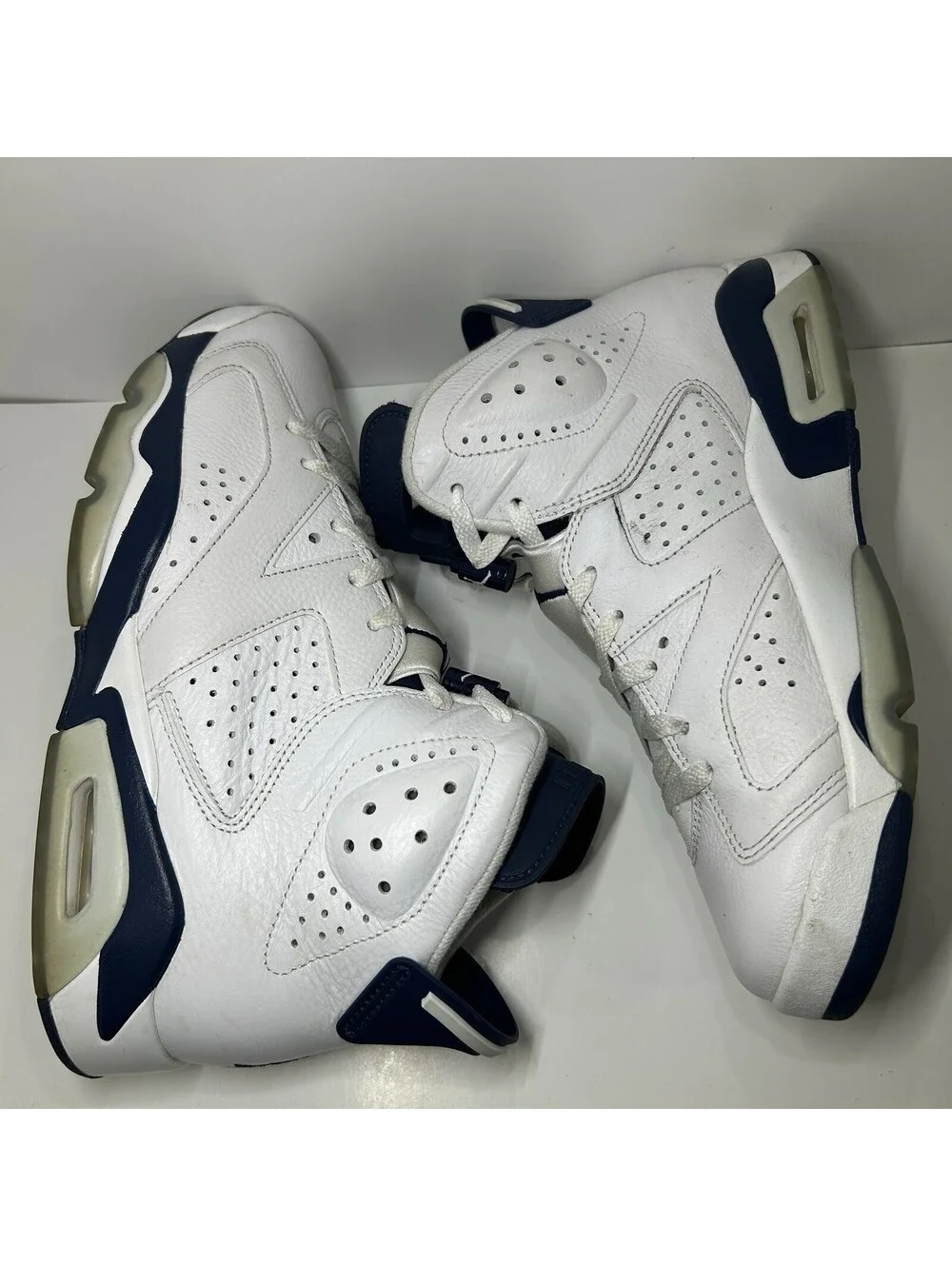 Air Jordan 6 Retro Midnight Navy - Size 8.5 - (CT8529-141)